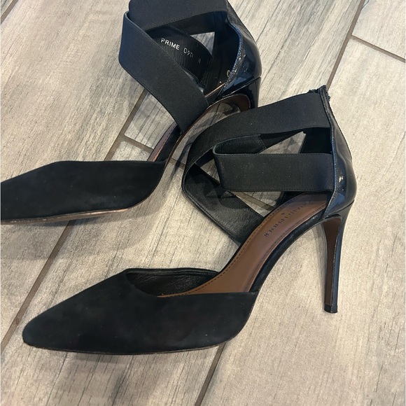 Donald Pliner, size 9, stiletto, little use - Picture 2 of 2